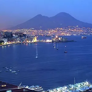 https://bb-la-citta-partenopea.hotels-amalfi.com