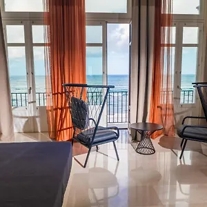 https://central-gallery-rooms.sicilyhotelsitaly.net