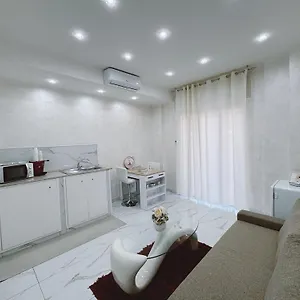 https://la-casetta-di-nanny.hotels-amalfi.com